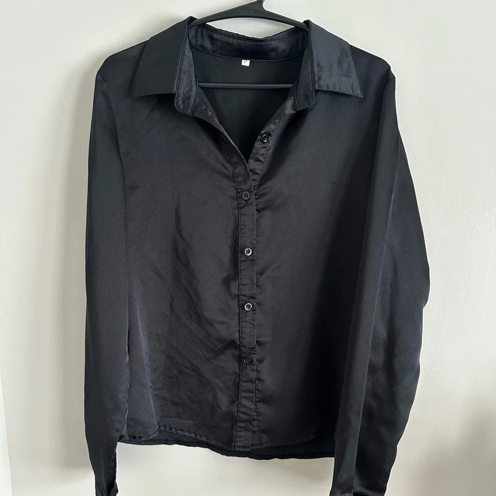 Women's Black Button Down Shirt NWOT - Picture 1 of 4